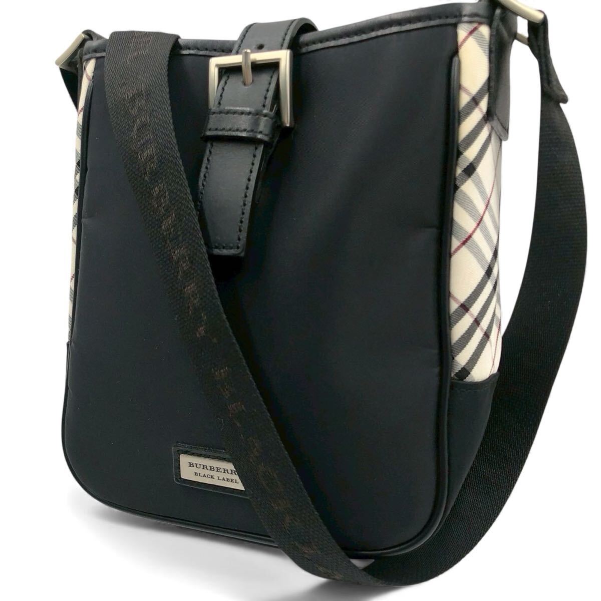 極美品◎ノバチェック◎BURBERRY BLACK LABEL ショルダーバッグ ナイロン レザー ロゴ金具 黒 ブラック バーバリーブラックレーベル拍卖