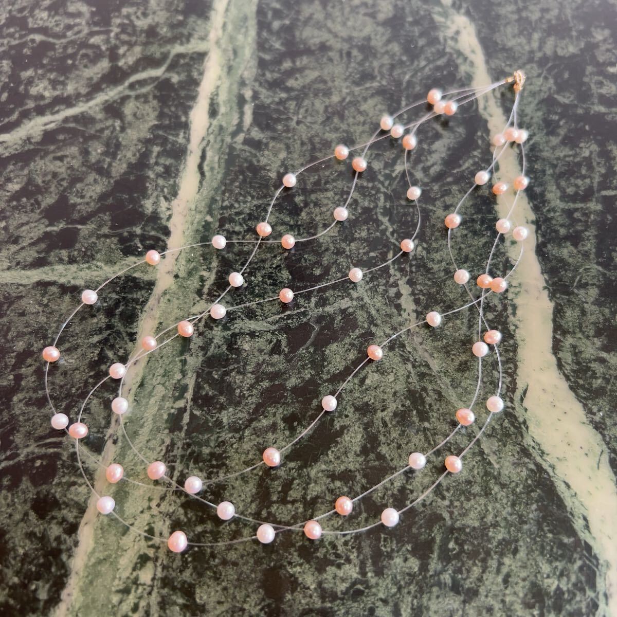 【極美品】3連淡水パールネックレス★テグスネックレス ステーションネックレス 真珠 750 K18 白 薄ピンク アクセサリー 結婚式 パーティー拍卖