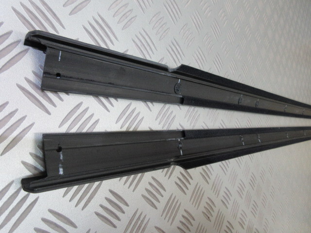 063.Cama.1982-1992 シボレーカマロ ドアベルトモール pr NEW アウター・水切りモール・ FAIRCHILD 左右set KG2 NEW拍卖