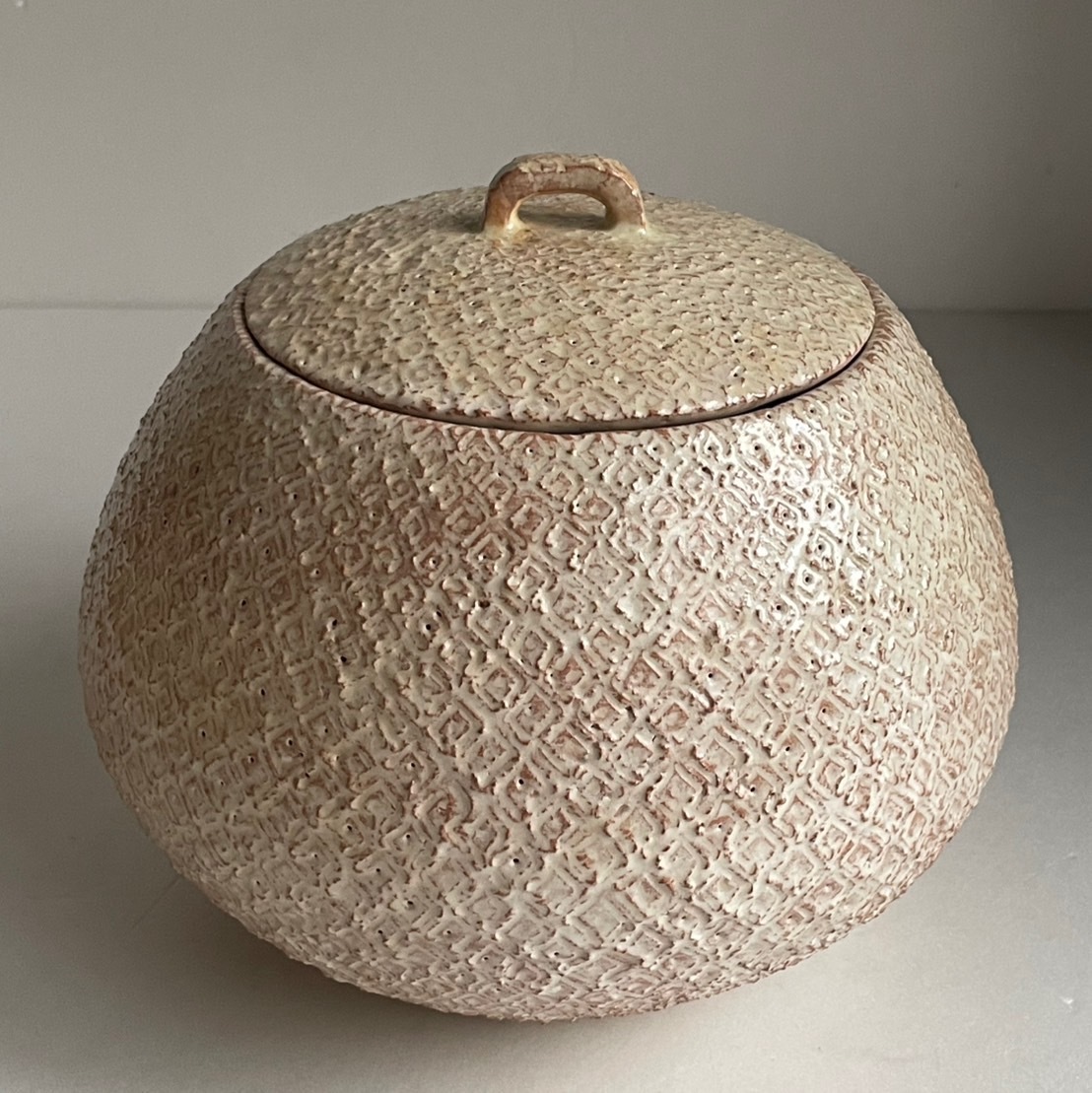 【和美】中村定子(定甫) 大樋 釘彫かのこ紋 水指 茶道具 本物保証 00拍卖