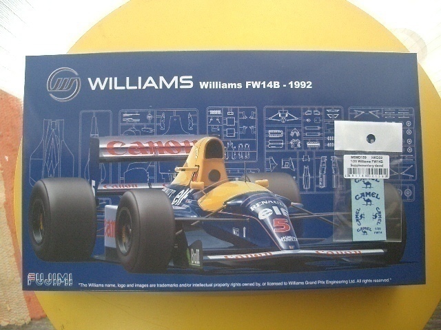■1/20 フジミ ウィリアムズ FW14B(グランプリ選択式) キャメルデカール付き拍卖