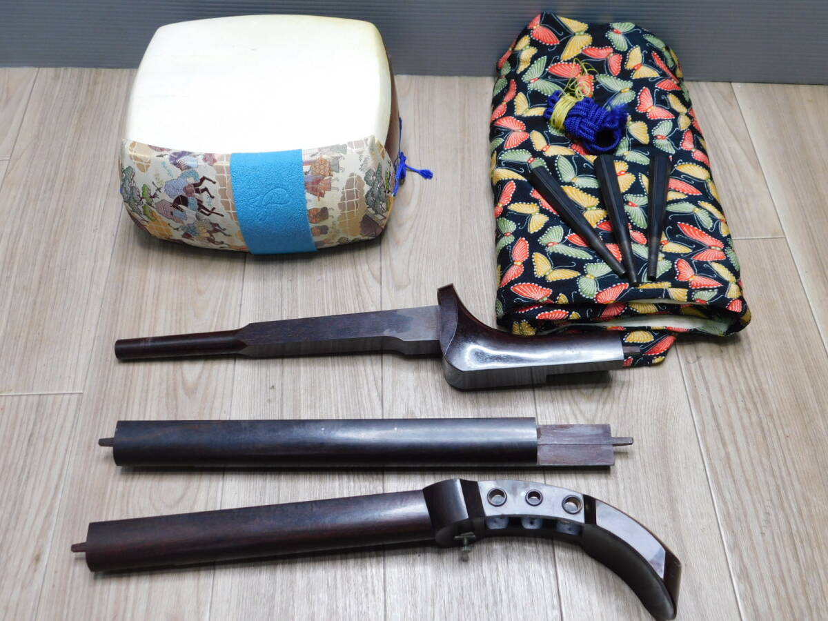 【中棹高級三味線】びっちり透かしトチ 紅木 1本溝(一段溝) K18刻印 子持ち綾杉胴 地唄 現状/M398拍卖