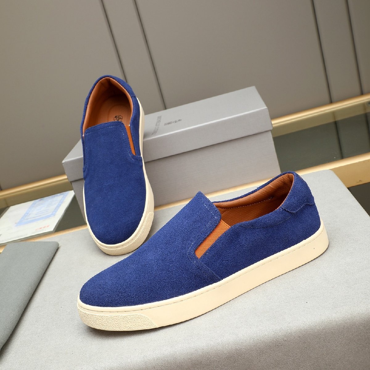 ブルー27.0cm★送料無料★ブルネロクチネリ★ スエード スリッポン スニーカー, カーフレザー, 防滑ラバーソール, 通気性ライニング拍卖