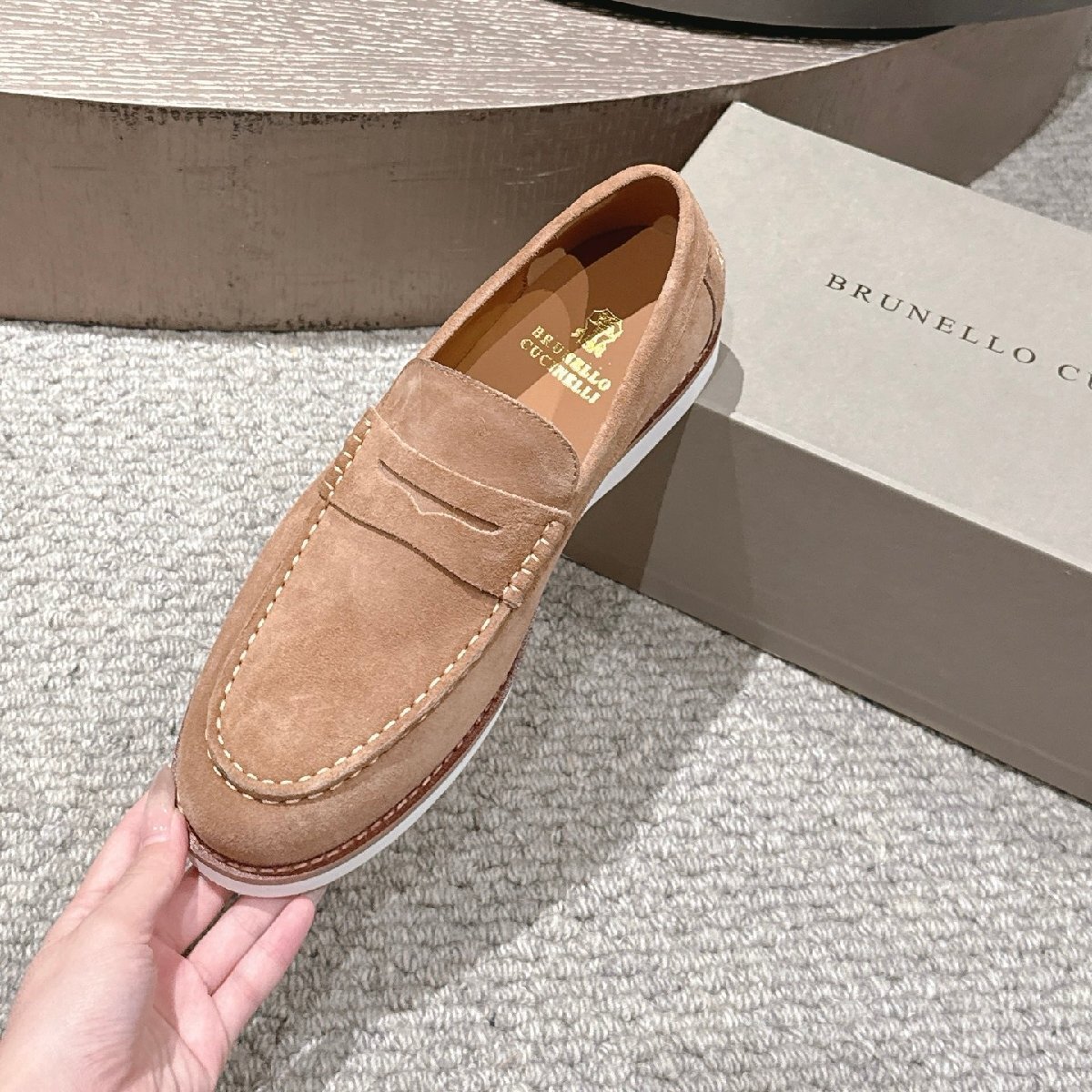 ベージュ 26.0cm ★送料無料★ブルネロクチネリ★メンズスエード ペニーローファー, ホワイトソール, カジュアルシューズ拍卖