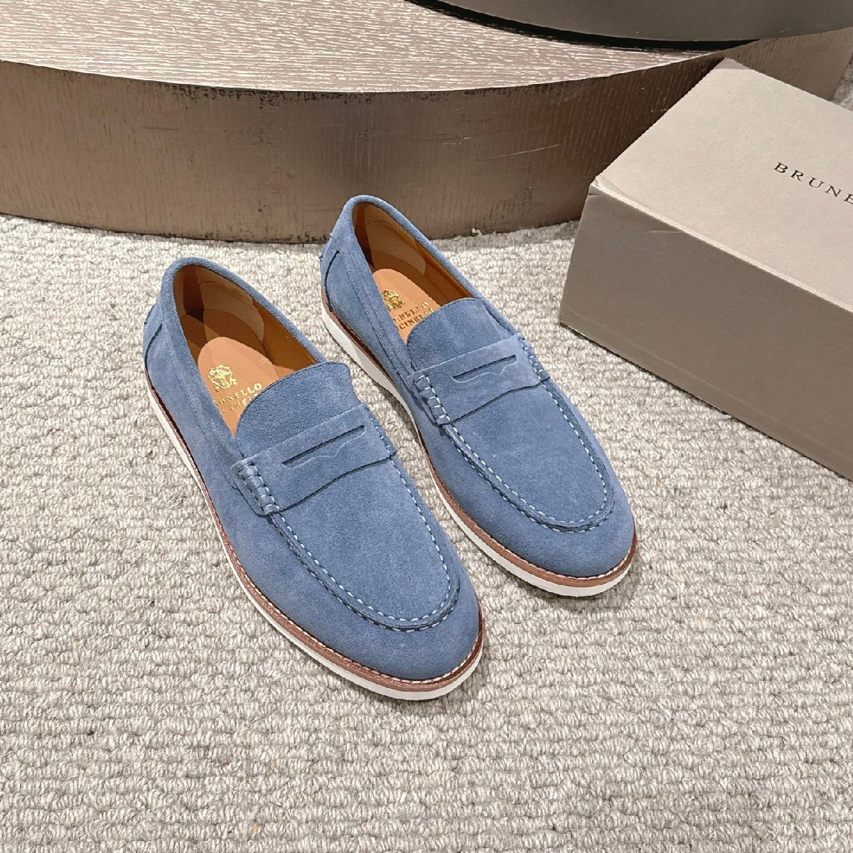 グレーブルー26.5cm ★送料無料★ブルネロクチネリ★メンズスエード ペニーローファー, ホワイトソール, カジュアルシューズ拍卖
