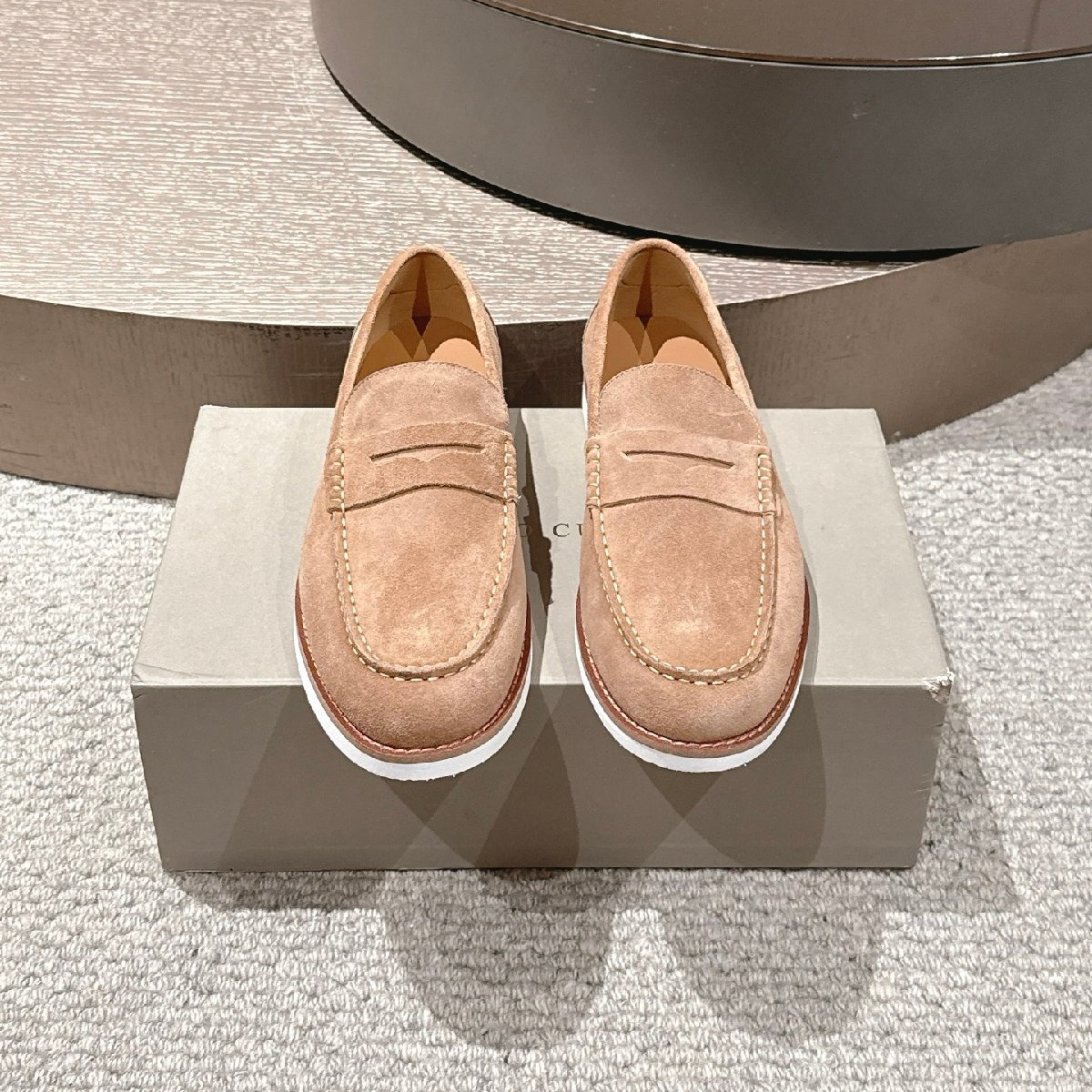 ベージュ 25.0cm ★送料無料★ブルネロクチネリ★メンズスエード ペニーローファー, ホワイトソール, カジュアルシューズ拍卖