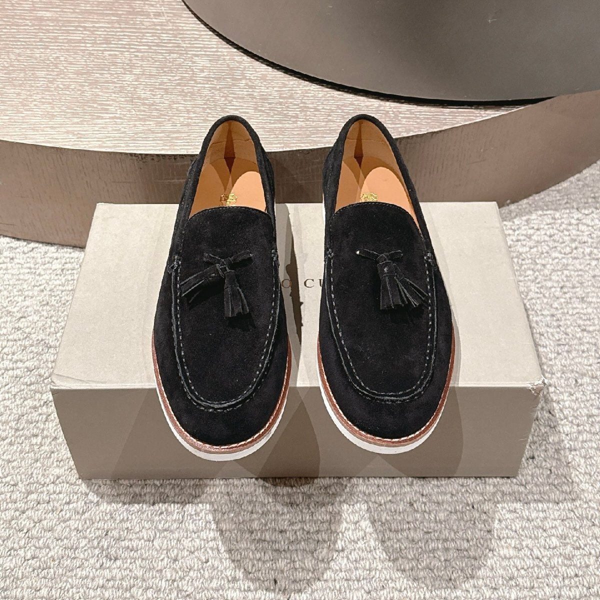 ブラック26.5cm ★送料無料★ブルネロクチネリ★メンズススエード タッセル ローファー, 本革, カジュアル シューズ, ホワイトソール拍卖