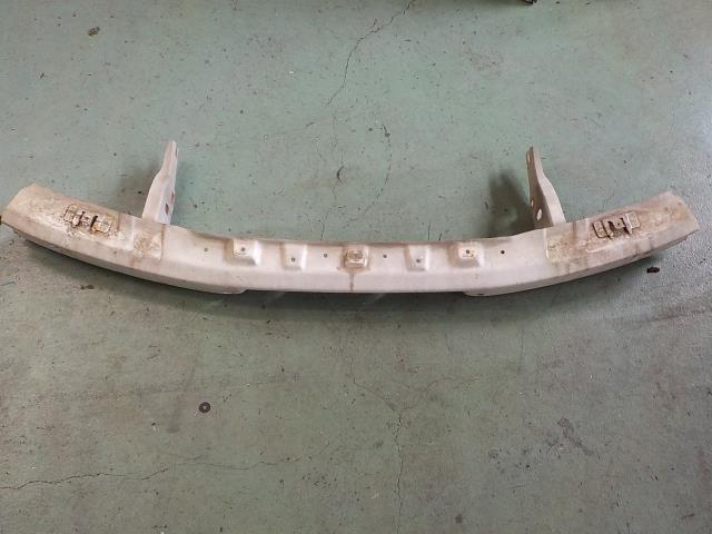 ローレル GC35 フロントバンパーホースメント【個人宅宛発送不可】拍卖