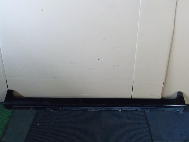 キューブ Z12 左サイドスポイラー L50/茶【個人宅宛発送不可】拍卖