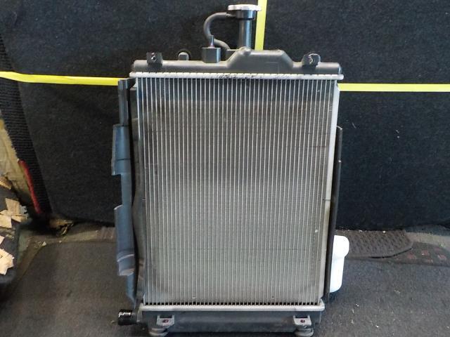 デイズ B21W ラジエータ ファン付き【個人宅宛発送不可】拍卖