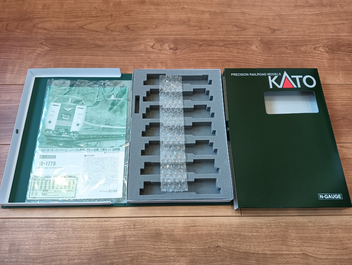 KATO 車両ケース1個 行先表示シール1枚 /10-1779 381系「ゆったりやくも」(ノーマル編成・グレー台車)7両セットより拍卖