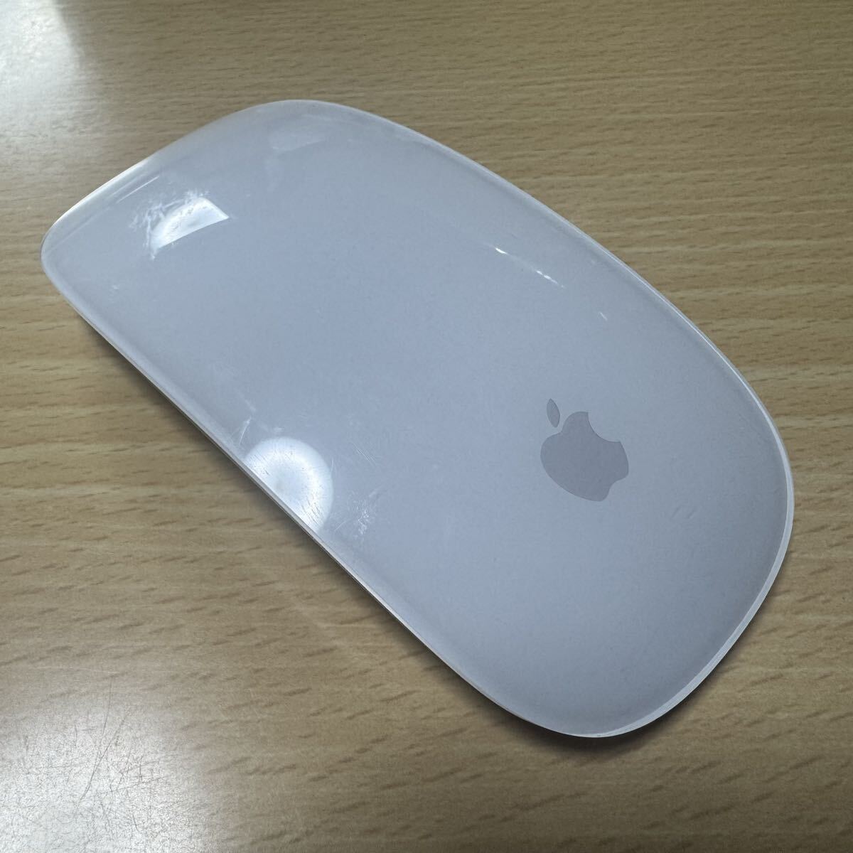 Apple Magic Mouse2 A1657 MLA02J/A ホワイト 通電動作確認済み 1拍卖