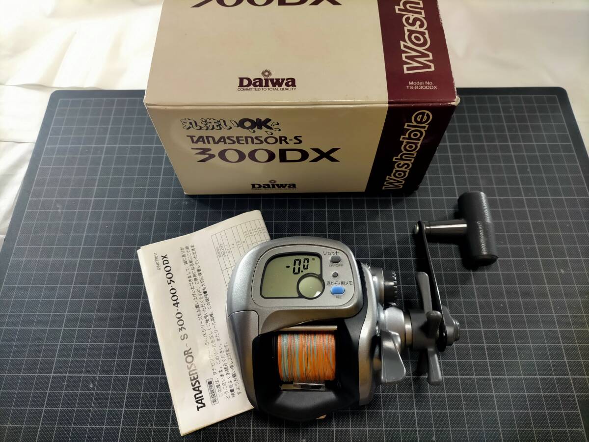 讀【PEおまけ 日本製】ダイワ タナセンサーS 300DX 洗える ウォッシャブル 船用リール 手巻き DAIWA TANASENSOR 5-200 614770 8X8拍卖