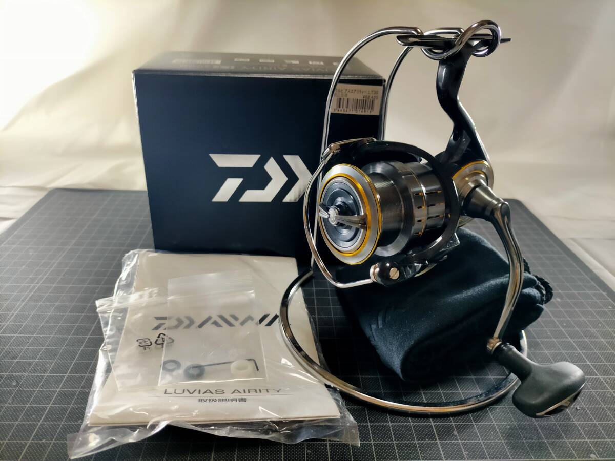 讀【使用回数5回】ダイワ 21 ルビアスエアリティーLT 3000 日本製 DAIWA LUVIAS AIRITY グローブライド Made in JP スピニングリール 3244拍卖