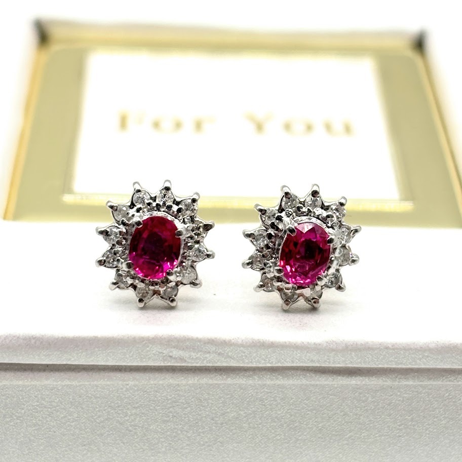 【Y-6】Pt900/K14WG/0.33/0.10刻印 ルビー? ダイヤモンド ピアス 0.33Ct. 0.10Ct. 9.5×8.8㎜ 重量2.52g ギフトBOX入り 現状品拍卖