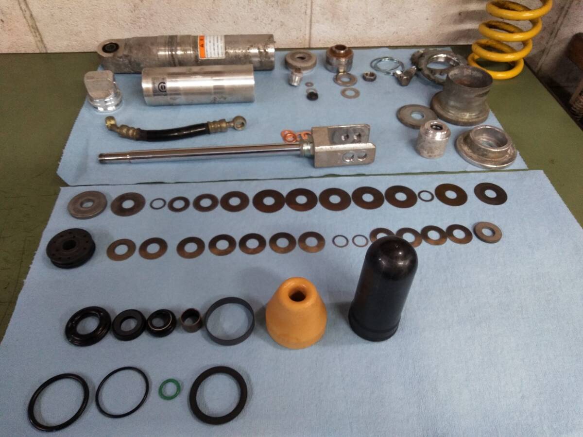 ジェベル250XC DR250 DR350 純正リアショックのオーバーホールします拍卖