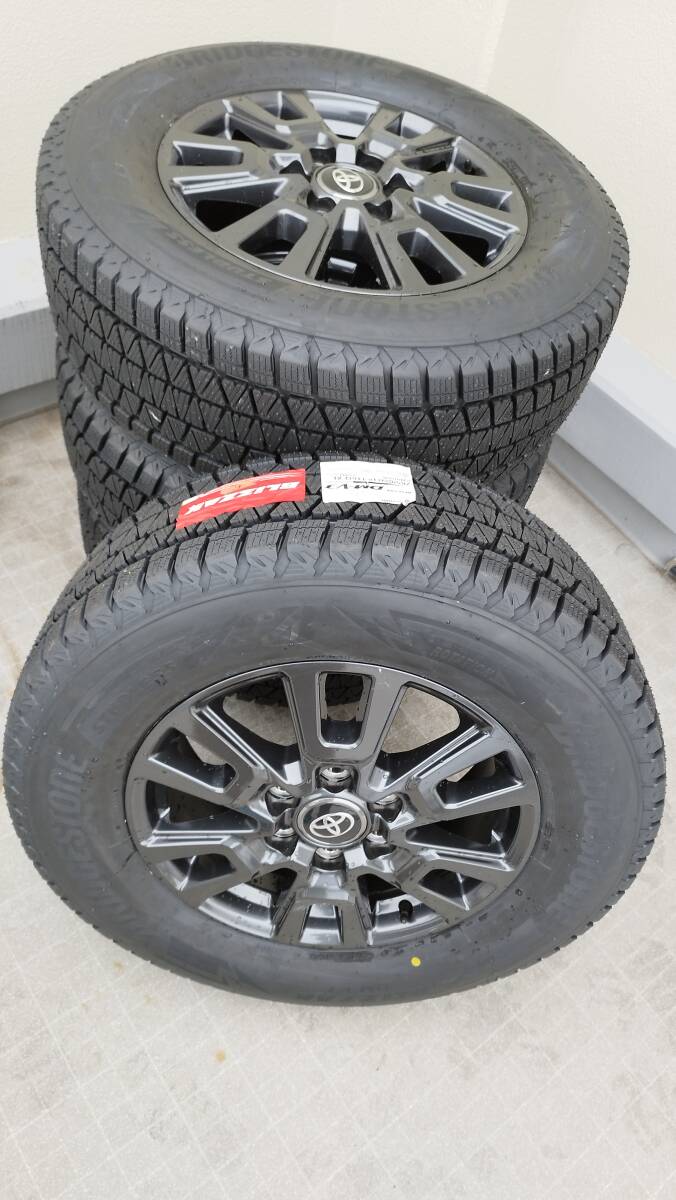 ランクル250 300 純正18インチ スタッドレスタイヤ 2025年製 スタッドレスタイヤ 265/65R18 ブリヂストン ブリザック DM-V3 BLIZZAK 拍卖