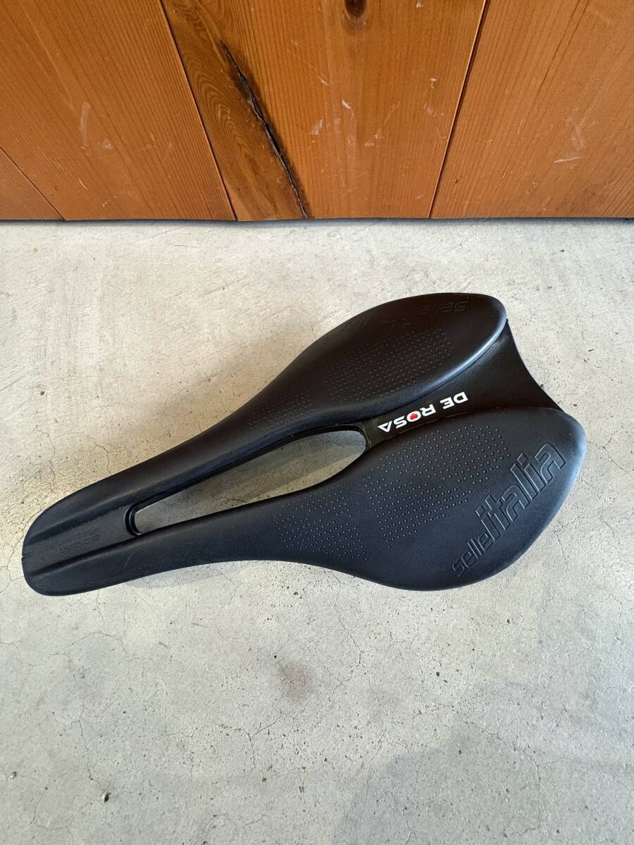DE ROSA Selle Italia サドル NOVUS BOOST EVO FLOW デローザ 美品 ショートノーズ ロードバイク セライタリア グラベル クロモリ拍卖