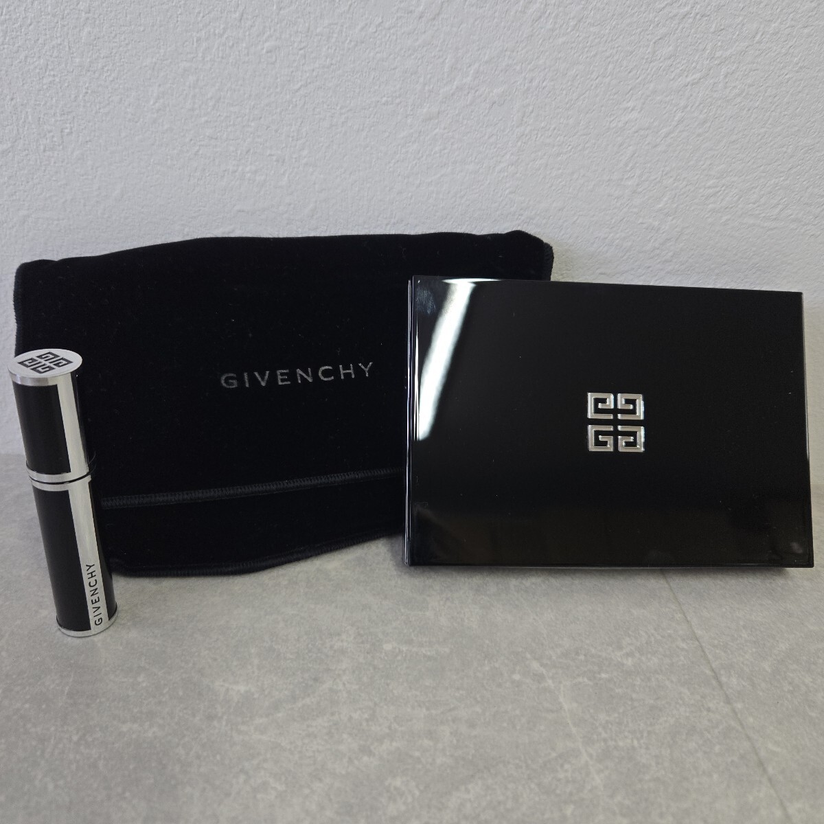 027S 【新品未使用】GIVENCHY ジバンシー アイシャドウ コスメ 1円~拍卖