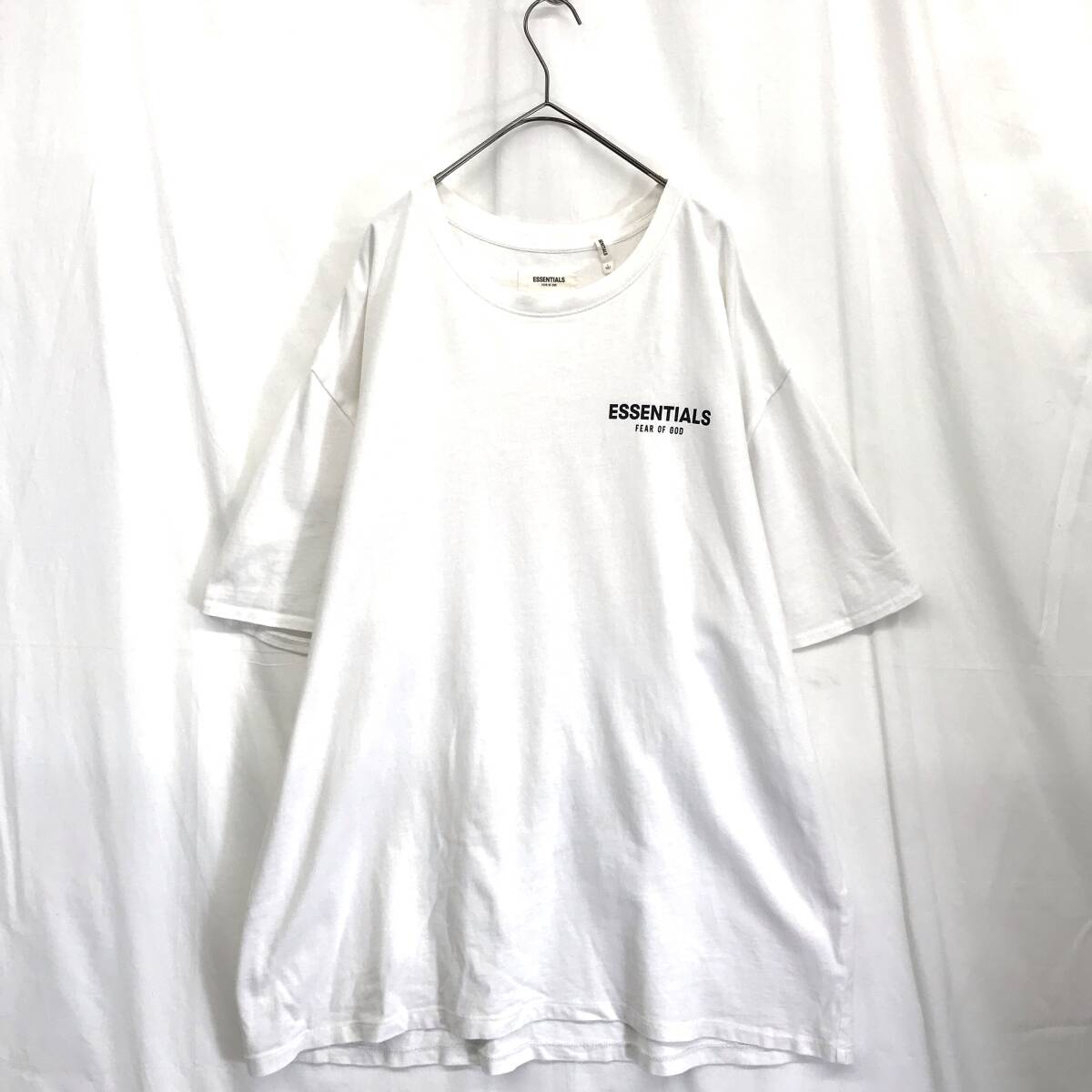 KZ8796★ESSENTIALS FEAR OF GOD : ロゴTシャツ★L★白 半袖 FOG拍卖