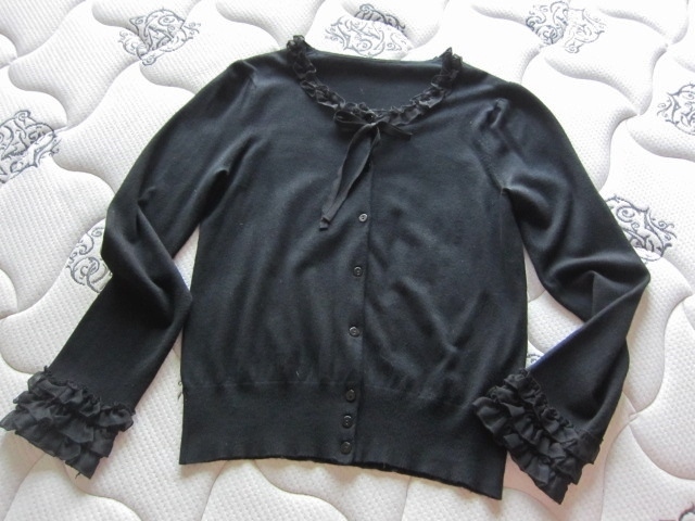 綺麗め カーディガン Provadol サイズM Lady’s トップス 美品 アウター羽織 滑らか肌ざわり フリル リボン大人可愛い 得 特拍卖