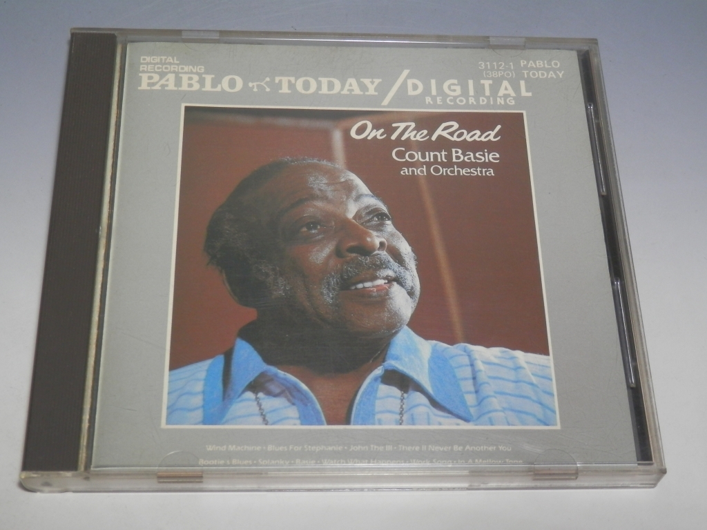 ◇ COUNT BASIE and ORCHESTRA ベイシー・ビッグ・バンド ON THE ROAD '79 オン・ザ・ロード ’79 国内盤CD CBS SONY刻印/*よごれあり拍卖