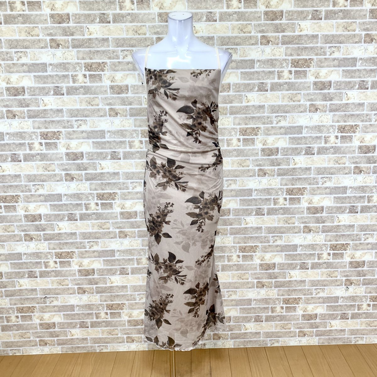 1円 ドレス ROMWE ロングドレス XS ベージュ系柄 パーティードレス カラードレス キャバドレ 発表会 中古15941拍卖