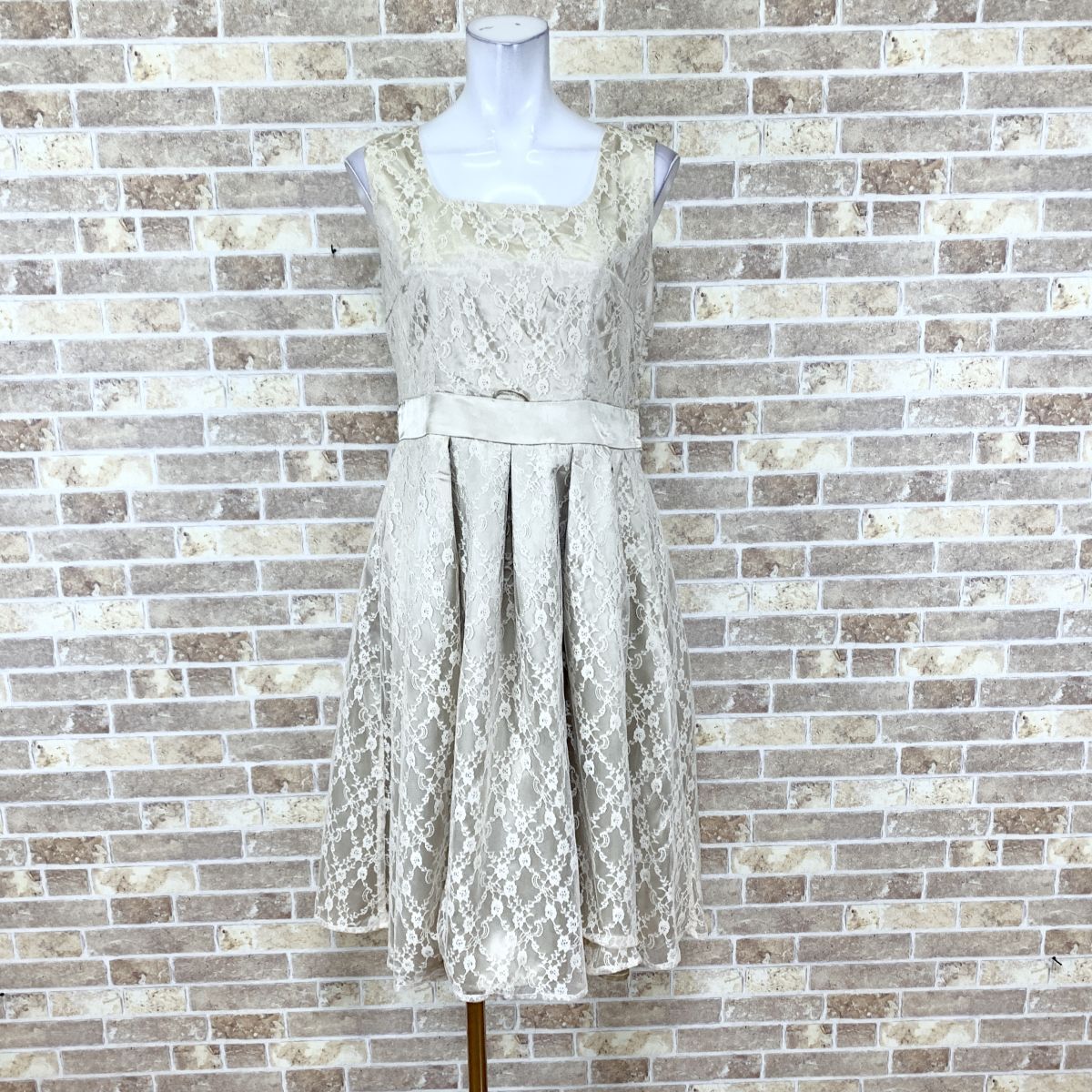 1円 ドレス SUCRE ワンピース 11AR ベージュゴールド系柄 カラードレス キャバドレ 発表会 イベント 中古15959拍卖