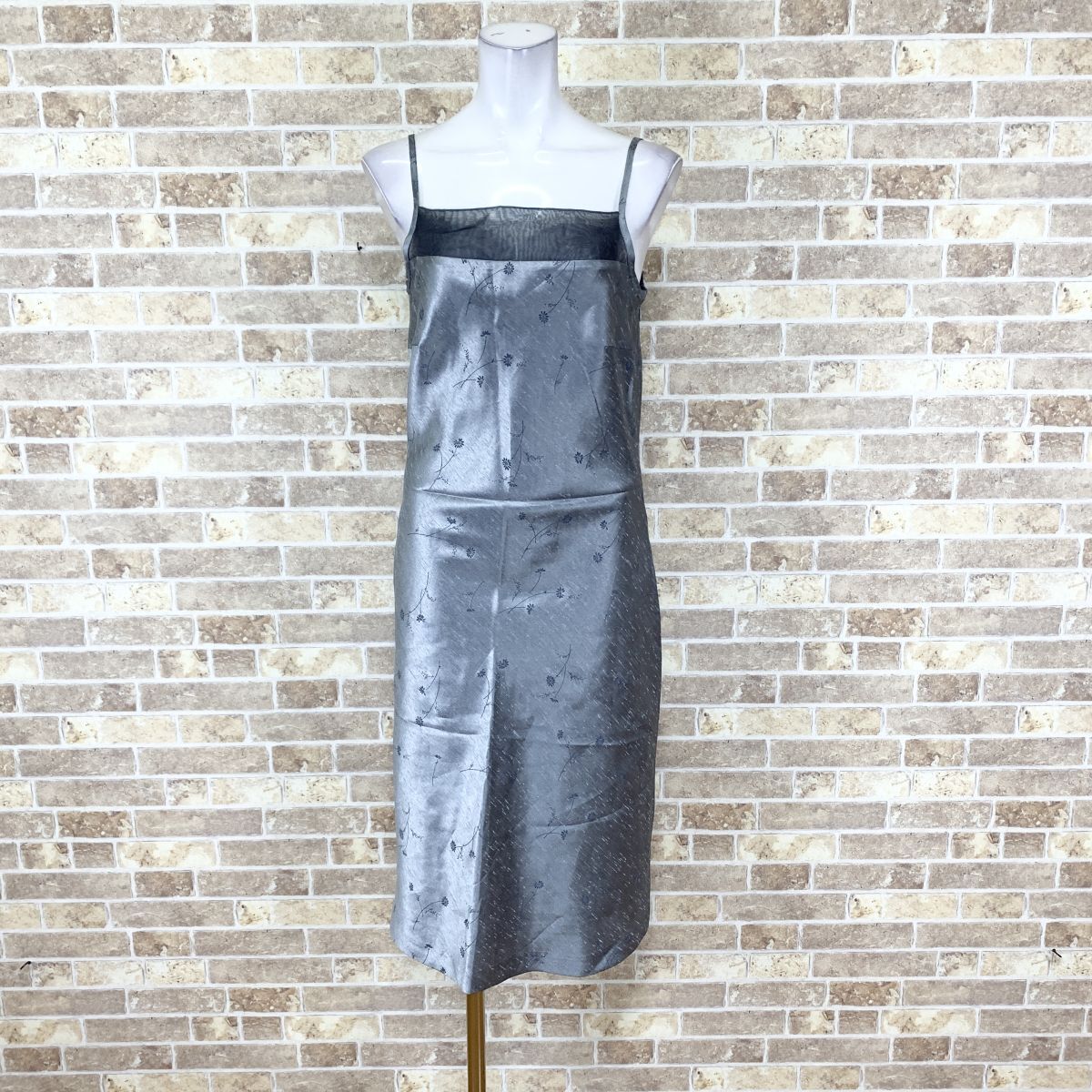 1円ドレス【ネコポス可】 キャミワンピース 9R シルバーグレイ光沢 カラードレス キャバドレ 発表会 イベント 中古16095拍卖