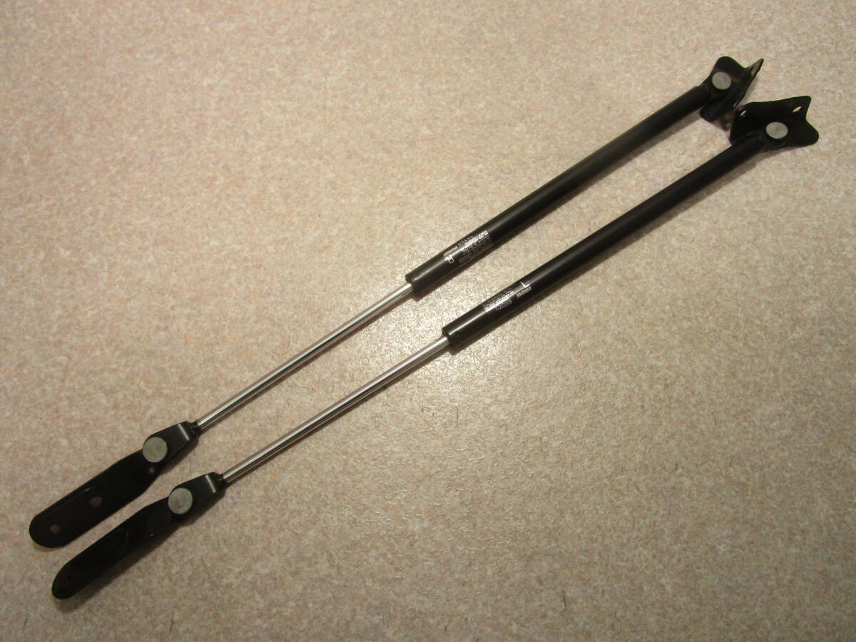 モコ MG22S リアゲートダンパー MRワゴン MF22S SHOWA拍卖