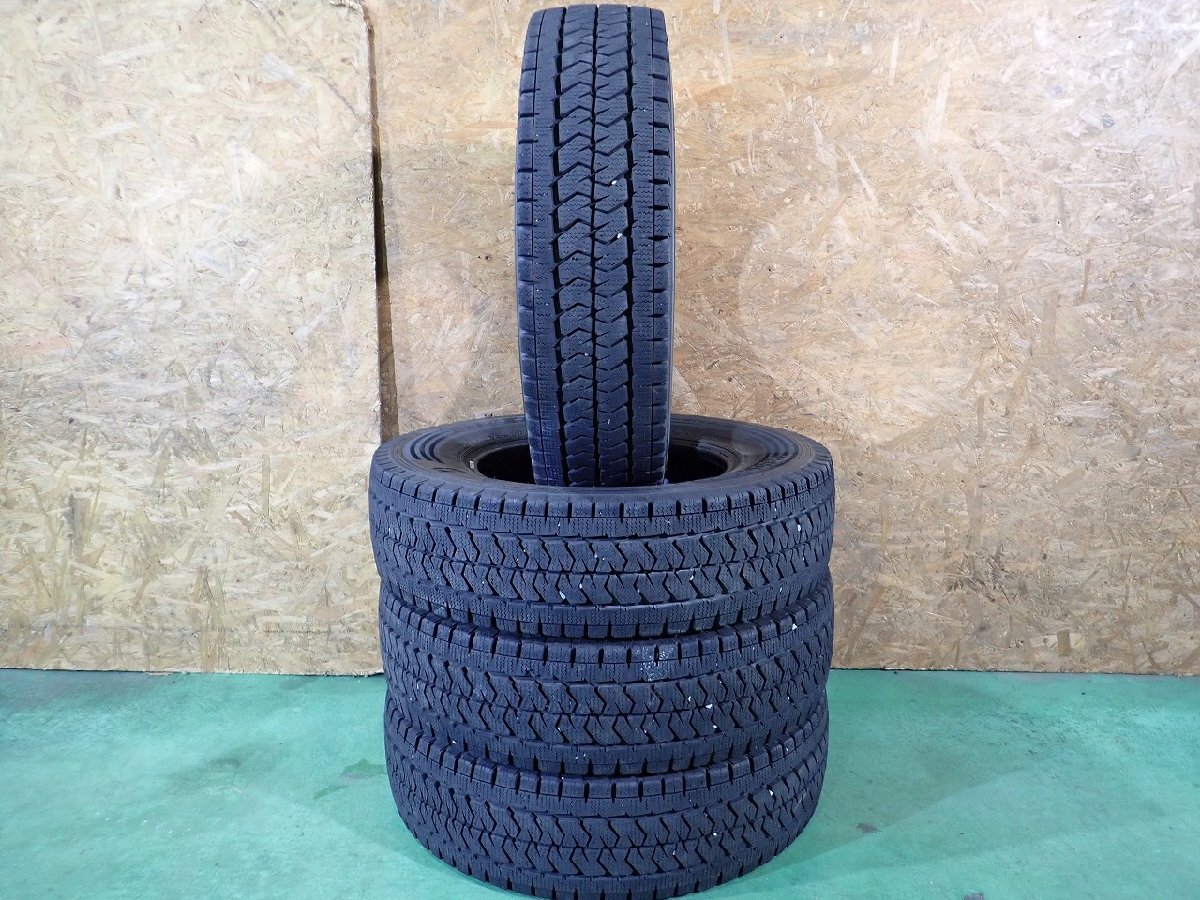RB4184【送料無料195/80R15 107/105LT】4本 ブリヂストン ブリザック VL10 2023年製 中古スタッドレス ハイエース等に ≪即決≫拍卖