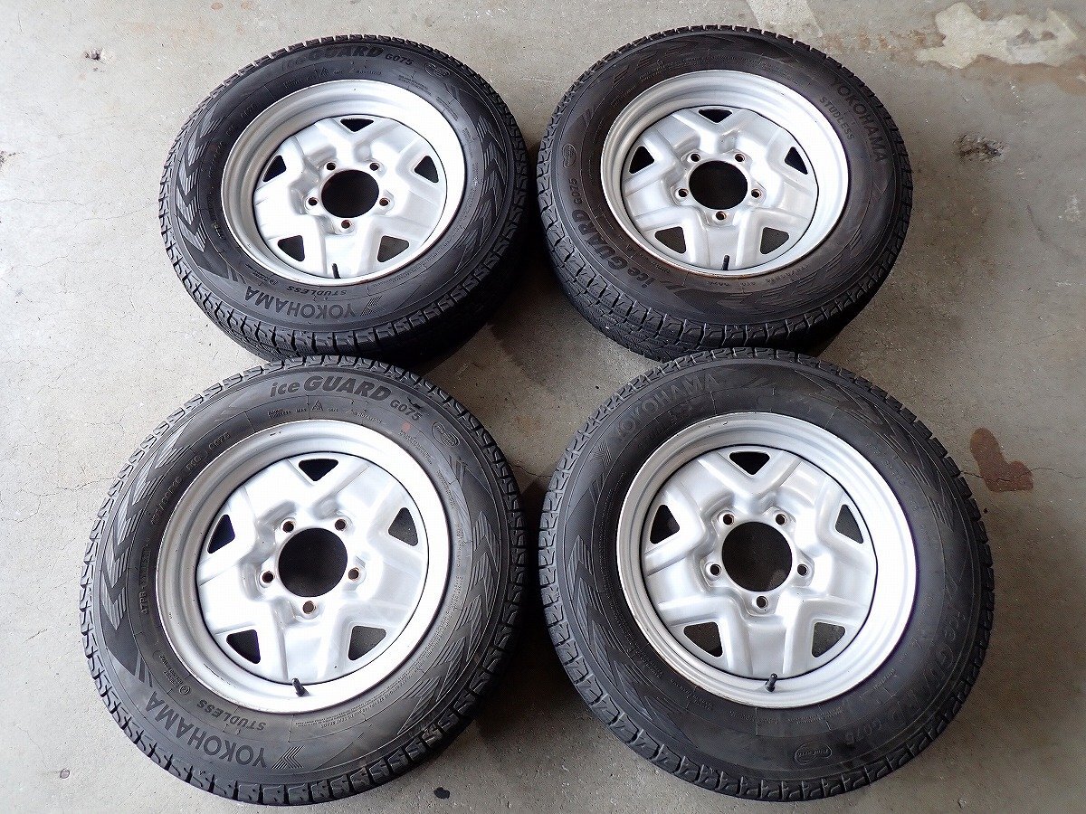 YS20478【送料無料175/80R16】スズキ純正スチール JA11型ジムニー純正 中古スタッドレス ★16×5J 139.7/5H ET約25★1円スタート拍卖