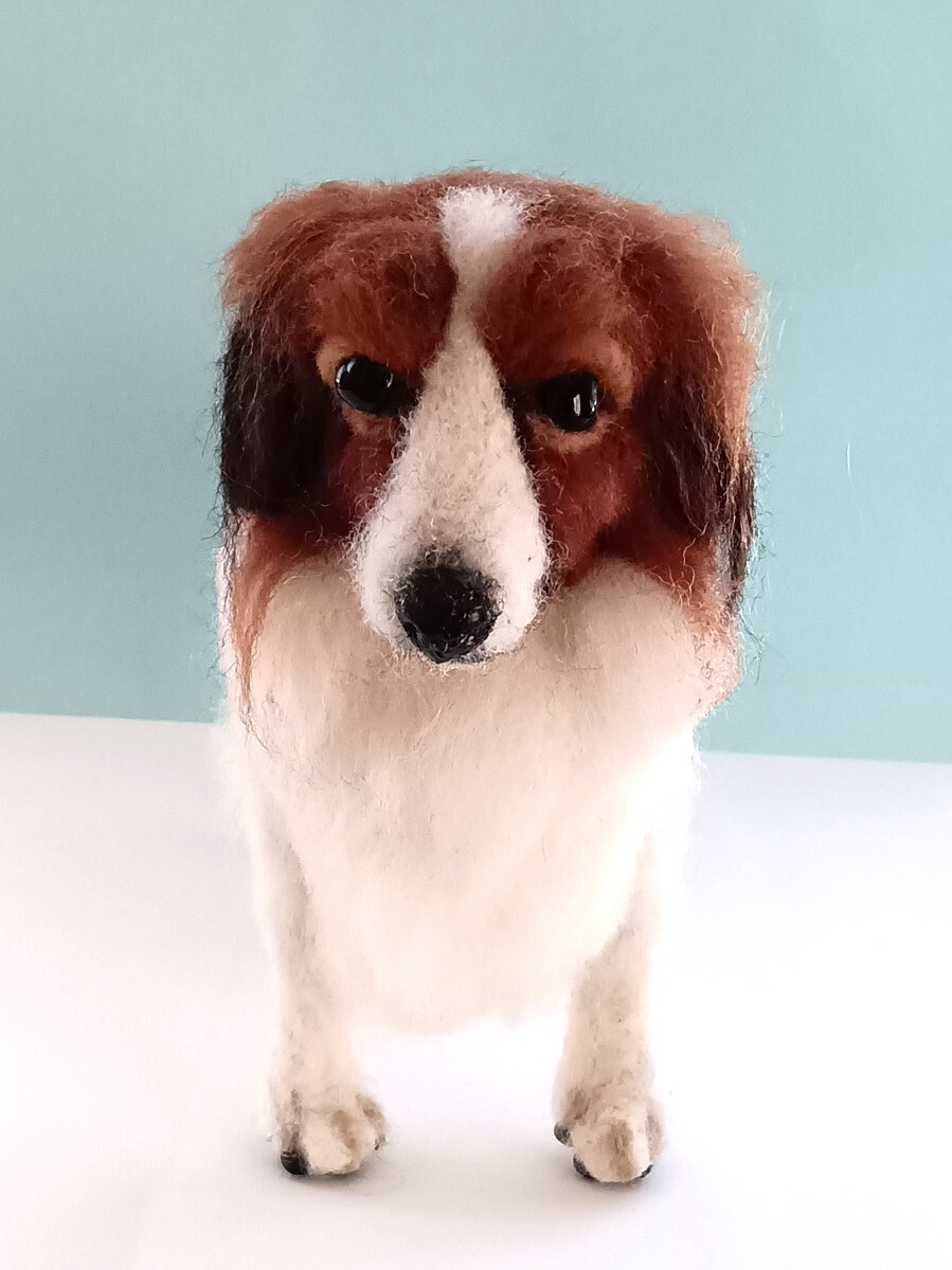 コーイケルホンディエ 立ち姿 一体のみです。コイケル 羊毛フェルト ハンドメイド 犬 デコピン似?犬 羊毛フェルト拍卖