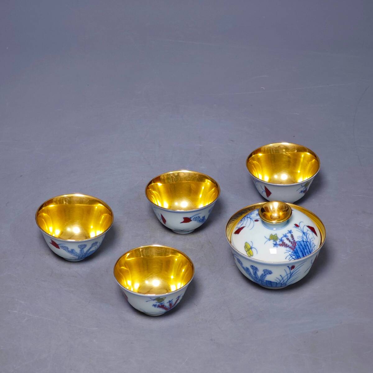 明時代 成化製款 古陶磁器 青花 斗彩 三秋紋絵図 手描 流金 茶具 茶杯 茶道具 文案置物 時代物 骨董品 旧家蔵出し 唐物 中国古美術拍卖