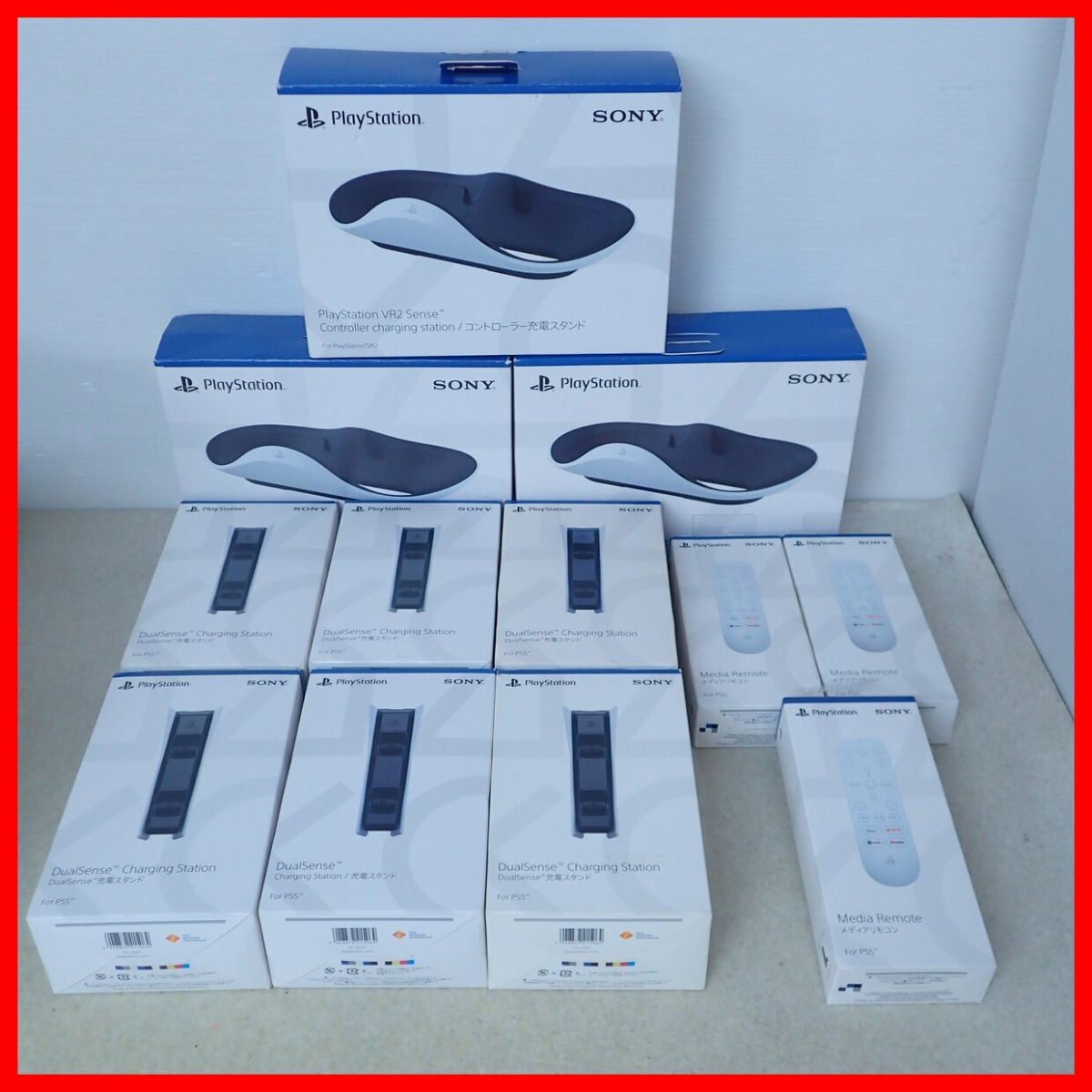 PS5 プレステ5 純正周辺機器 コントローラー充電スタンド/DualSense充電スタンド/メディアリモコン まとめて大量セット【40拍卖