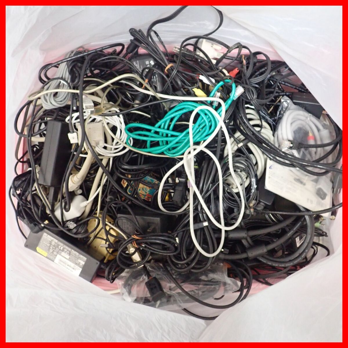 電源コード/ACアダプタ/LANケーブル/アンテナケーブル/ビデオケーブル等 約28kg 配線系ジャンク まとめて大量セット【60拍卖