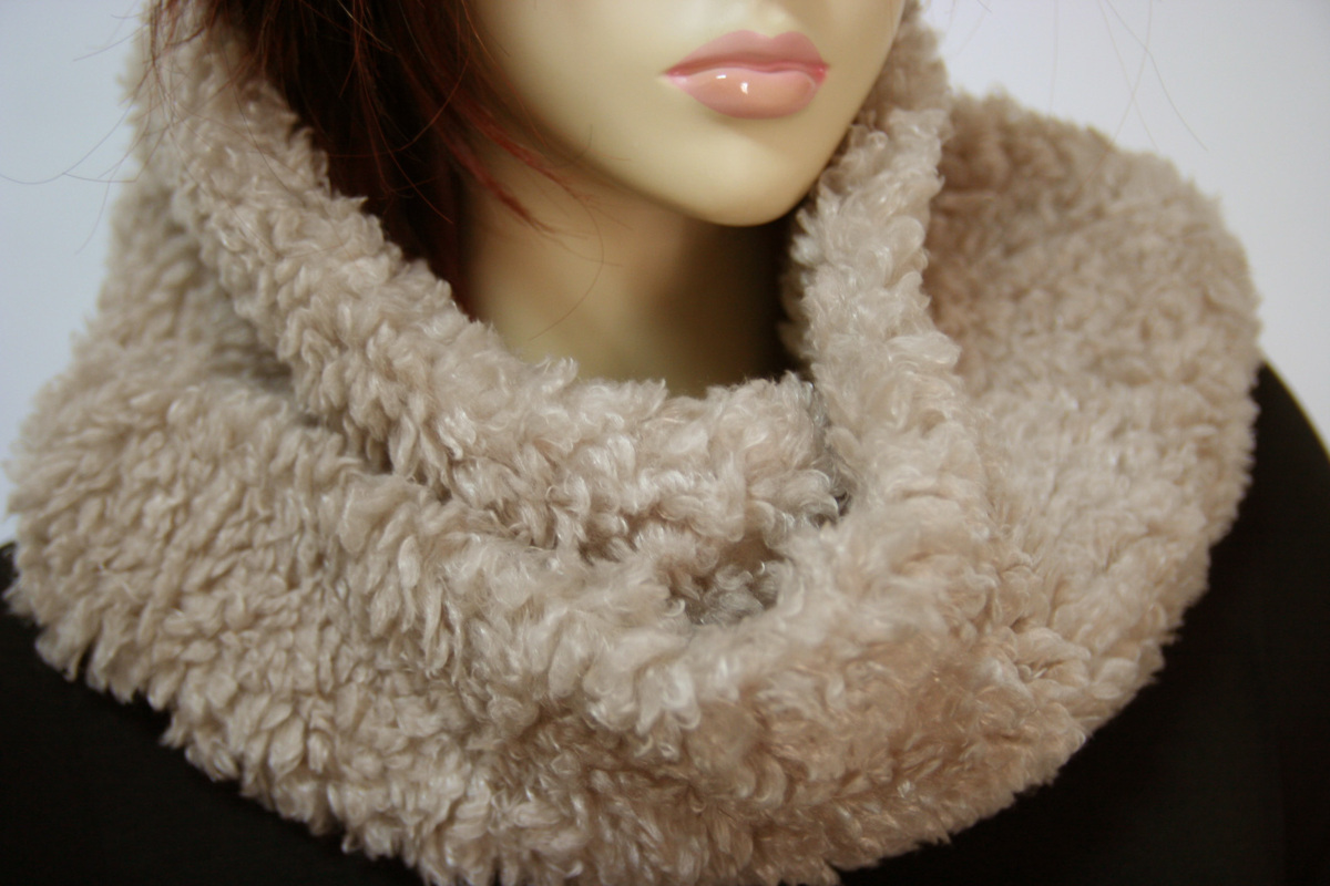 送料無料◆超お得3枚組◆あったかシープタッチ◆首元お洒落ネックウォーマー◆ふわふわもこもこ◆プードルボアスヌード(ミスティベージュ拍卖