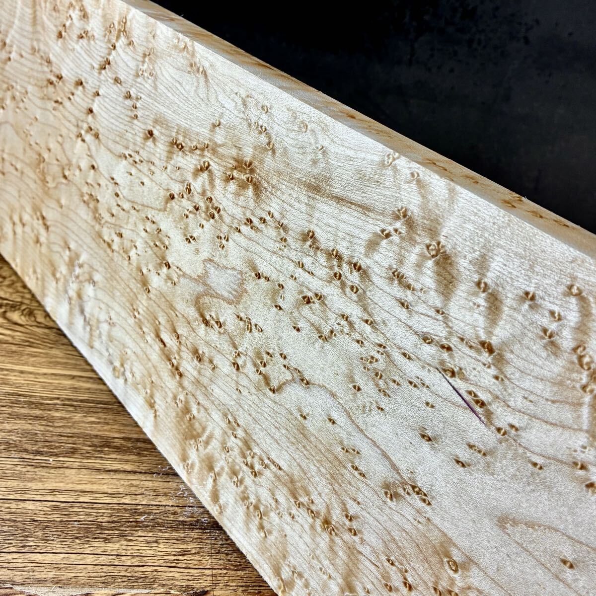 『OS0①』究極美杢 激レア 超特大 バーズアイメイプル(縦幅厚776-186-24㎜)鳥眼杢 ギター材 ギター素材 ペンブランク ハンドメイド素材拍卖