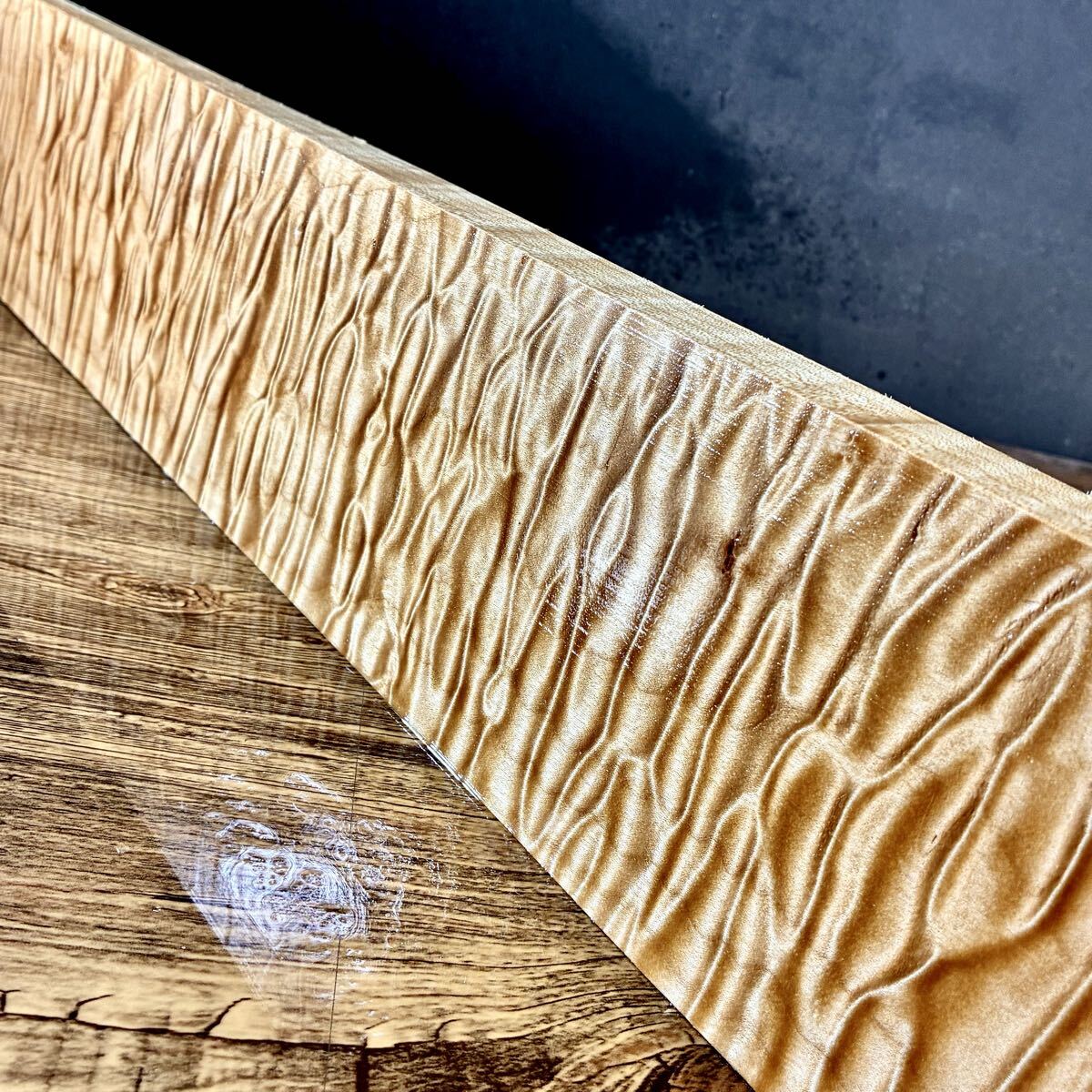 『OS0⑤』希少材 究極神美杢 超特大 キルトメイプル(縦幅厚740-124-21㎜)ギター材 ギター素材 ペンブランク ハンドメイド素材拍卖