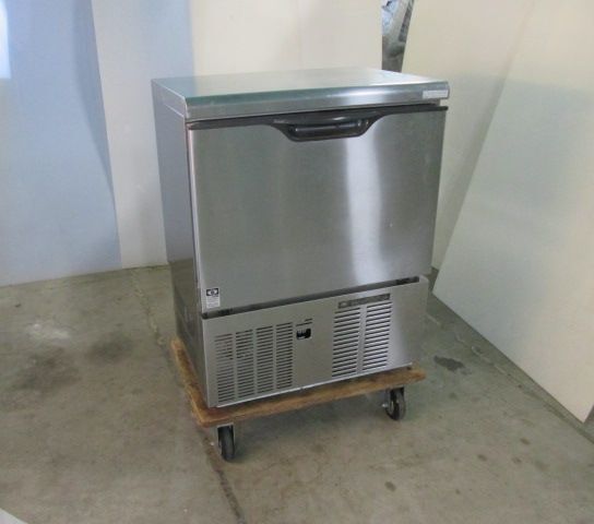 ダイワ 製氷機 アンダーカウンタータイプ DRI-45LME (0925AT)7BY-14拍卖