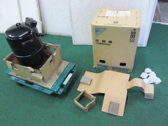 未使用 ダイキン 圧縮機 2T55UFL コンプレッサー スペアパーツ エアコン 空調 営業所止(1221FI)7AE-13拍卖