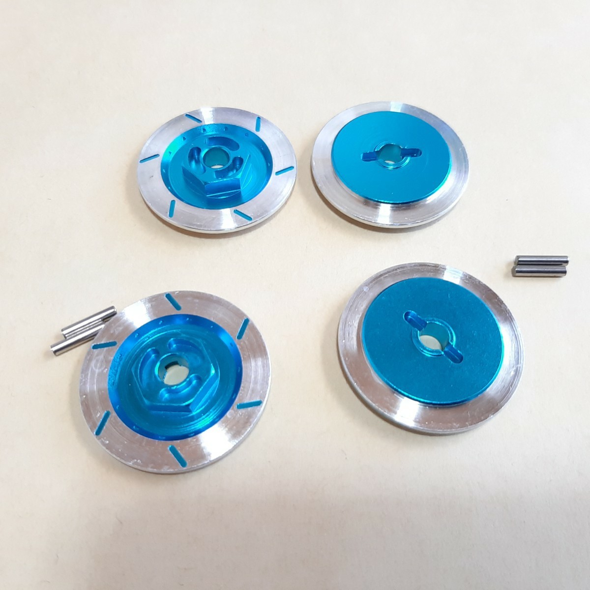 ●即決価格●送料無料●アルミ● リアル ブレーキ ディスク 型 ホイール ハブ ●ブルー● ラジコンYD-2ドリパケ TA05 TA06 TT01 TT02拍卖