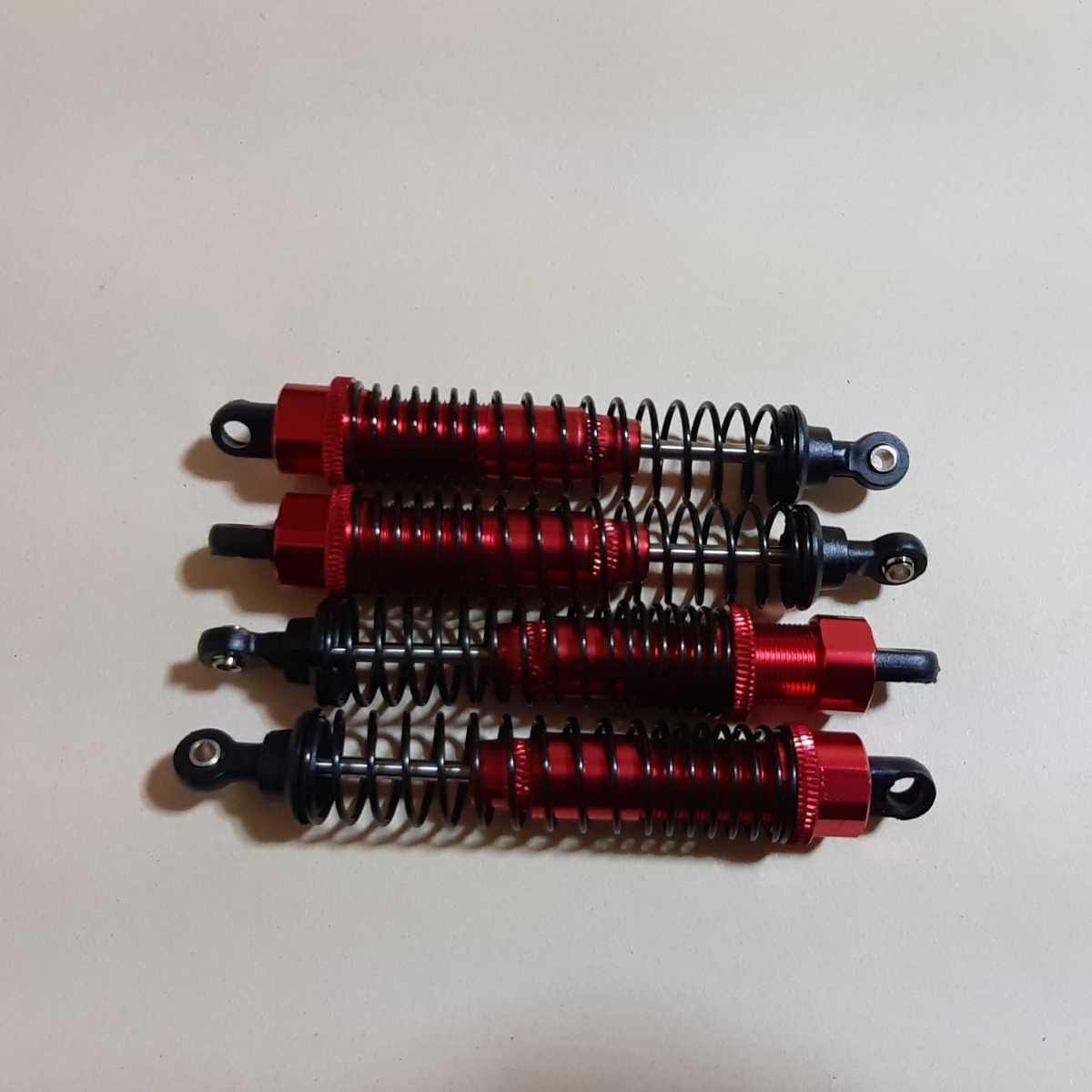 ●即決価格●送料無料●108mm●レッド● アルミ ダンパー 4本 ラジコン タミヤ クローラー バギー などに拍卖
