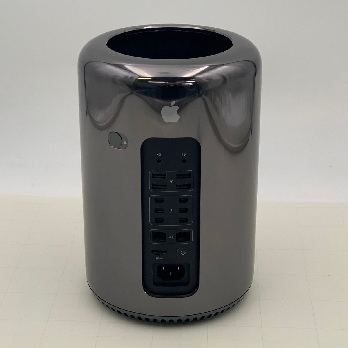 動作確認済み Mac Pro (Late 2013) 4-Core Xeon 3.7GHz/64GB/SSD 256GB ME253J/A拍卖