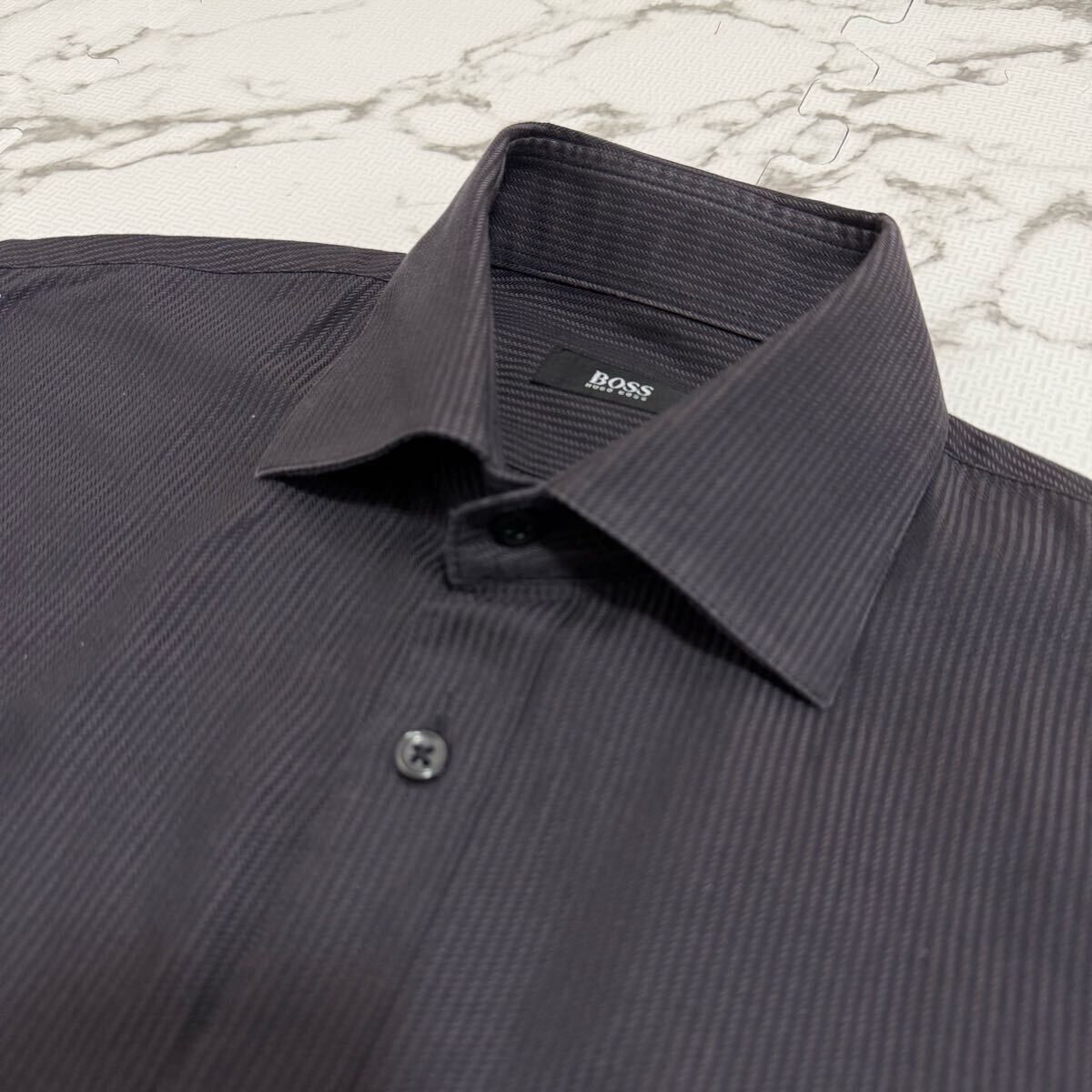 希少XL位【大人のお洒落】HUGO BOSS ヒューゴボス 長袖 シャツ ストライプ ドレスシャツ 高級感 メンズコットン素材 起毛 拍卖