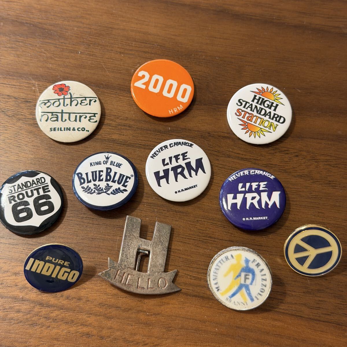 ハリウッドランチマーケット セット 銀製 ピンバッチ 缶バッチ拍卖