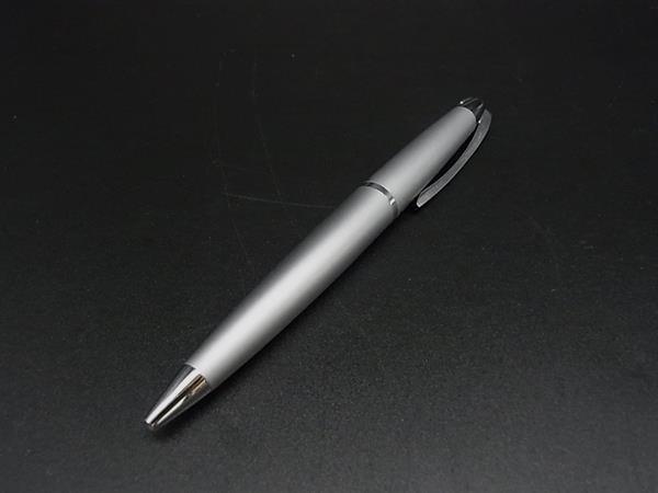 ■美品■ PILOT パイロット ツイスト式 ボールペン 筆記用具 文房具 ステーショナリー メンズ レディース シルバー系 DK5609拍卖