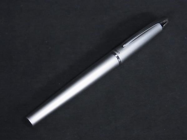■美品■ PILOT パイロット 万年筆 筆記用具 文房具 ステーショナリー メンズ レディース シルバー系 DK7445拍卖