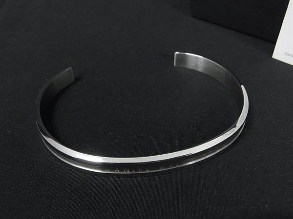 ■美品■ Daniel Wellington ダニエル ウェリントン バングル ブレスレット アクセサリー レディース メンズ シルバー系 DK3409拍卖