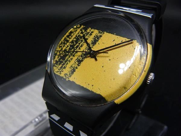 ■美品■ SWATCH スウォッチ GB279 クォーツ 防水 ラバー 腕時計 ウォッチ メンズ レディース ブラック系×イエロー系 DJ2258拍卖